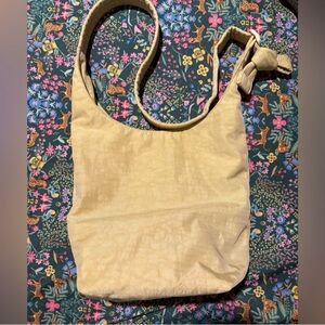 Baggu small butter yellow sling bag